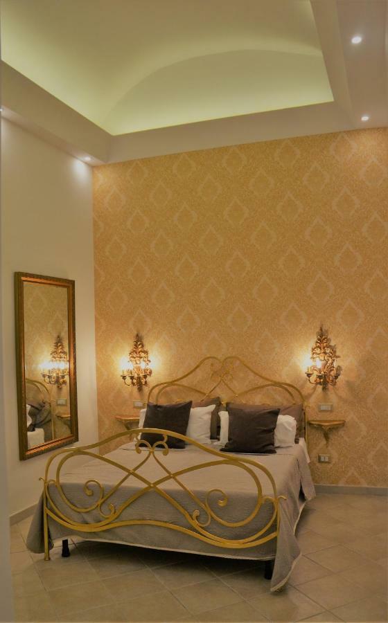 Domus Sanfelice Suite Naples Exterior photo